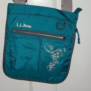 L.L. Bean teal purse